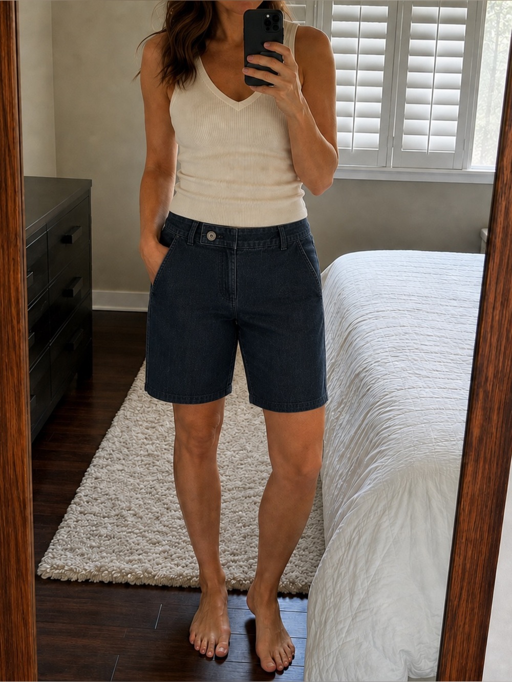 Bandolino Indigo Blue Denim Walking Bermuda Shorts Women’s Size 8